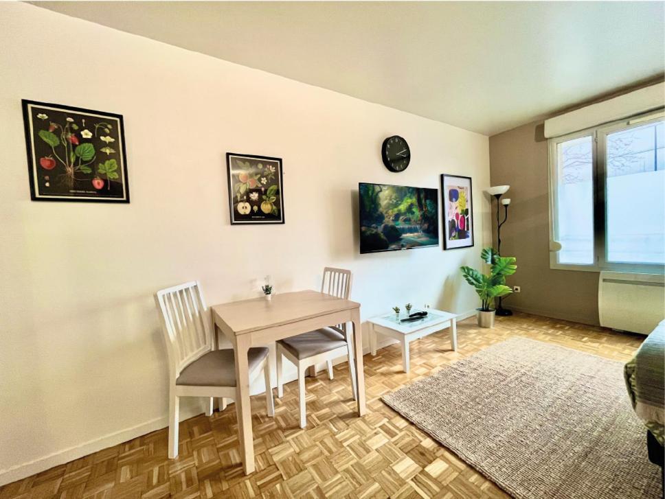 Logement Renove Proche Centre-Ville Lyon Villeurbanne Exterior photo